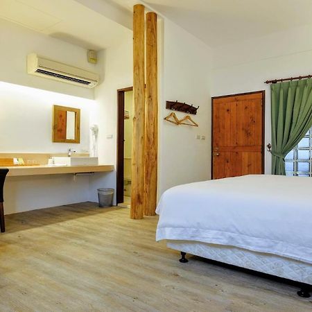 Shire Homestay Luodong Buitenkant foto