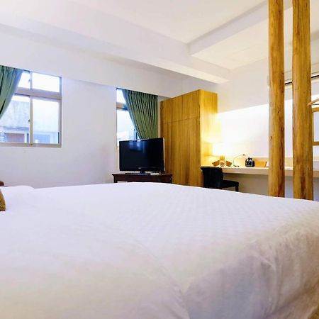 Shire Homestay Luodong Buitenkant foto